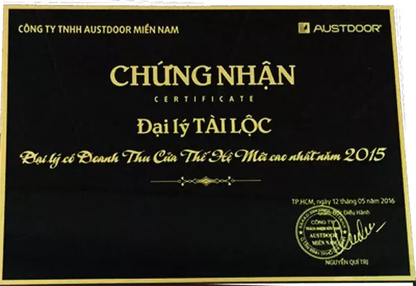 chung-nhan-dai-ly-austdoor-chinh-hang-tai-loc