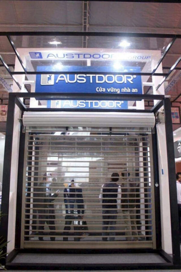 cua-cuon-xuyen-sang-austdoor