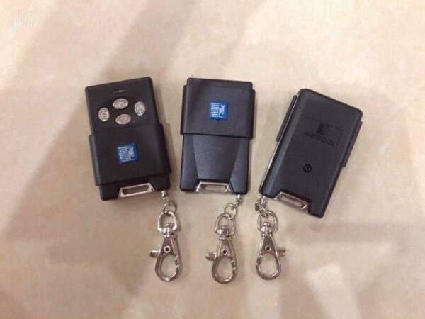 remote-cua-cuon-austdoor-4-nut-dk1