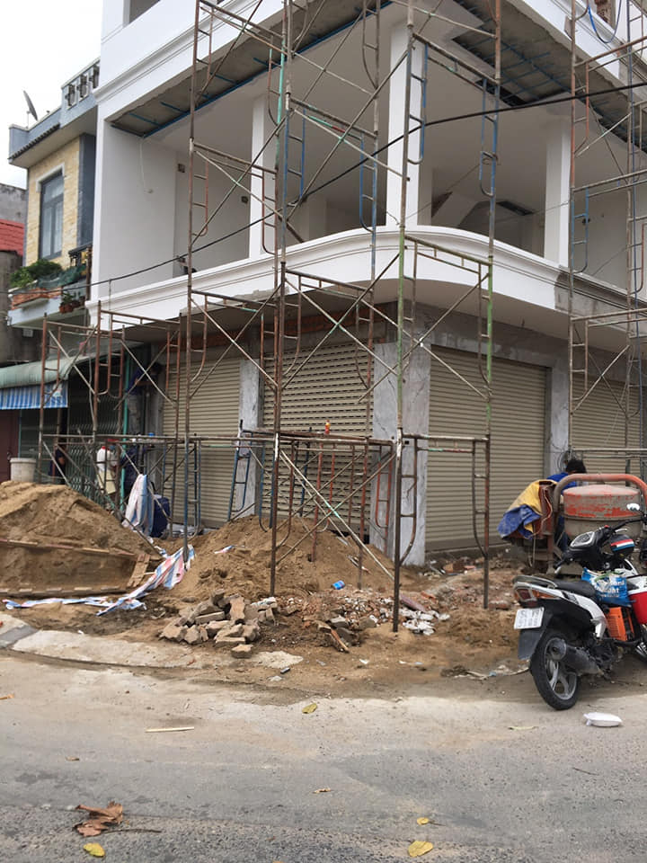 Lắp đặt thi công cửa cuốn Austdoor Quận 6 TPHCM Giải pháp an toàn và hiện đại