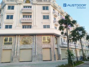 cua-cuon-austdoor-biet-thu-02