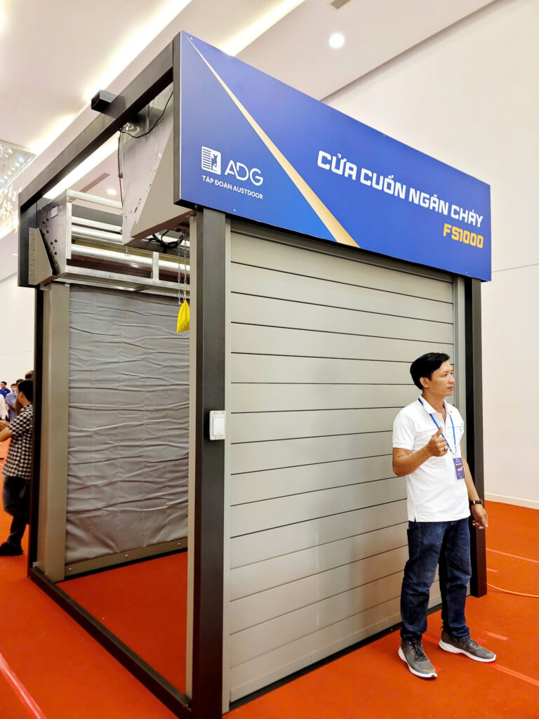 cua-cuon-austdoor-gia-re-02